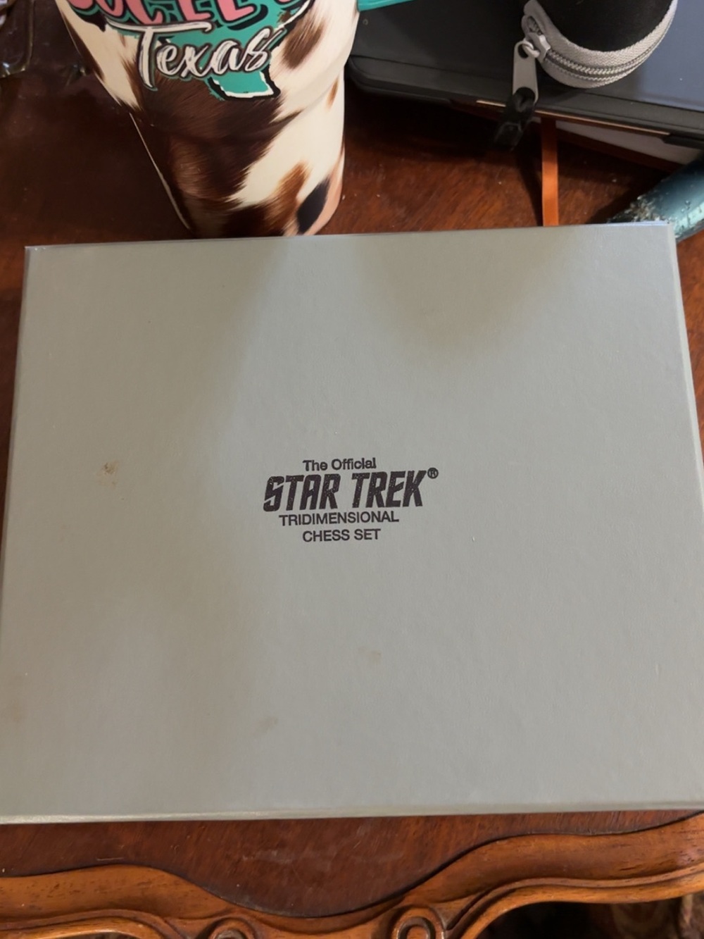 Star Trek Official Tridimensional Chess Set - Light Gray